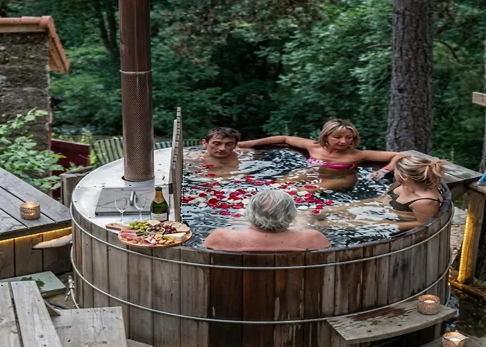 La Roche Aux Fees * Lapte